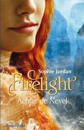 Achter de nevel - Sophie Jordan (ISBN 9789020679588)